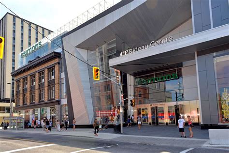 rideau centre website.